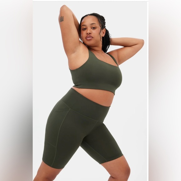 NWT Girlfriend Collective Terrace High-Rise Pocket Bike Short in Core Green , XS - Picture 3 of 7